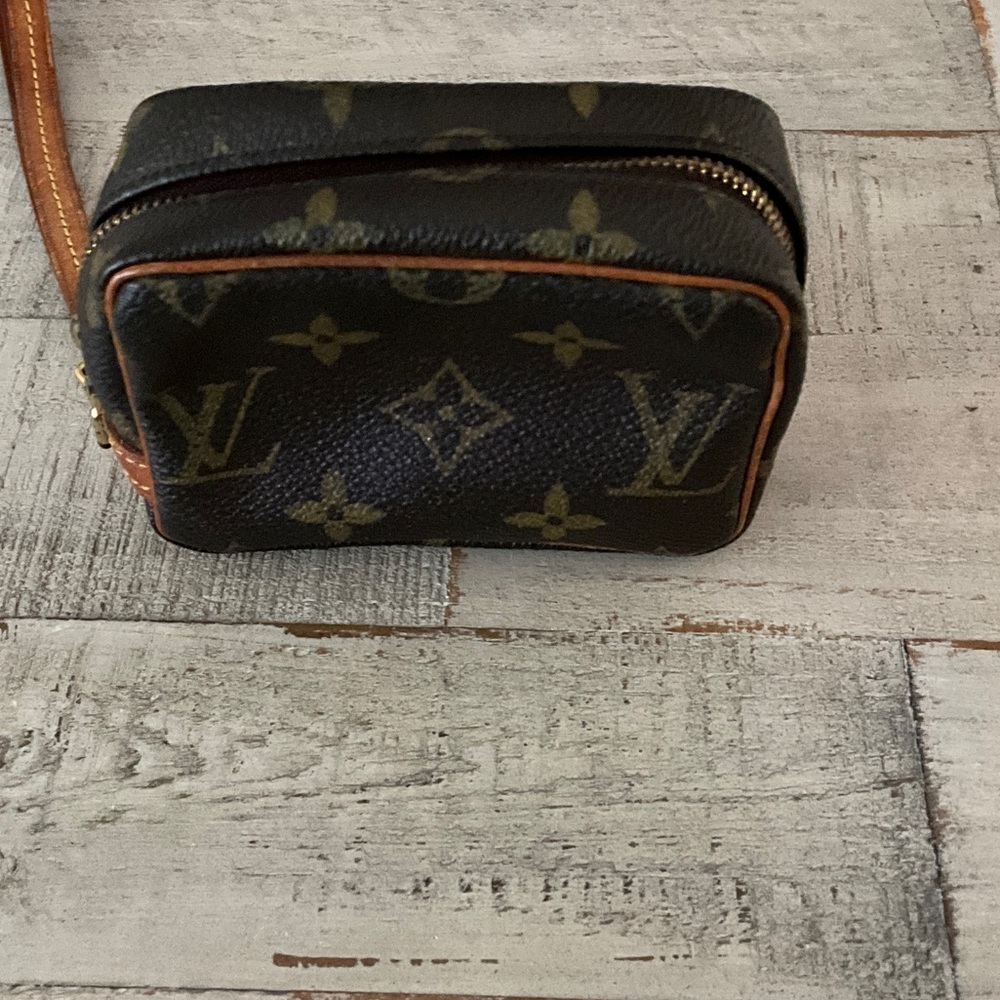 Louis Vuitton Monogram Canvas Mini Bag - Picture 3 of 8
